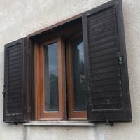 INFISSI LEGNO GRATE FERRO