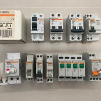 MEGA LOTTO - Materiale MERLIN GERIN SCHNEIDER