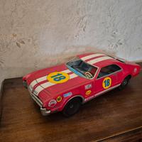 Modello Oldsmobile Toronado in latta