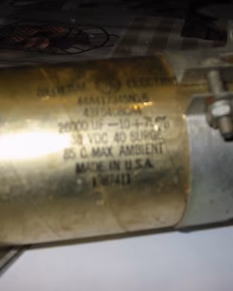 Condensatore elettrolitico 26.000 uF 30 V