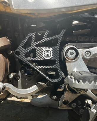 Copri pignone husqvarna 701 ktm 690 gasgas 700 3D