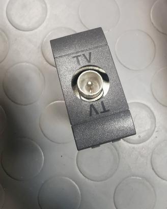 PRESA TV BTICINO L4202P