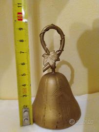 Campana con manico a forma di ramo