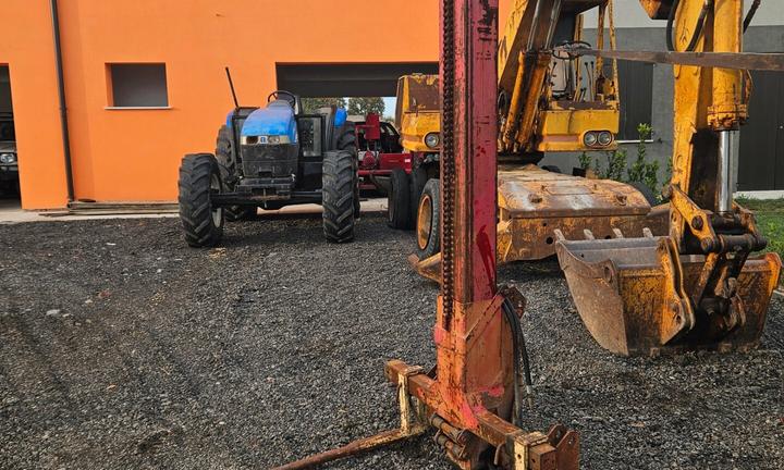 Forca anteriore per trattore caricatore frontale i