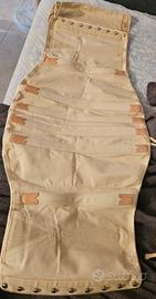 Corsetto con ganci 