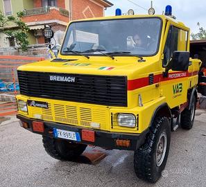 PROTEZIONE CIVILE. AUTOCARRO BREMACH 4x4  A. I. B.