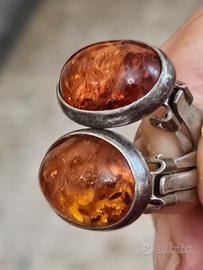 orecchini in argento e ambra