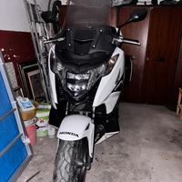 Honda integra S 750 kit bauletti laterali