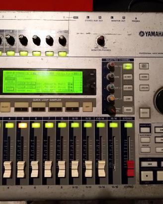 Mixer yamaha aw16g