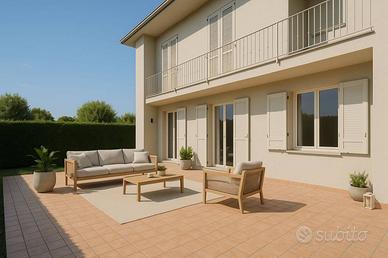 Villa Bifamiliare con Terrazza! In centro a Castig