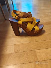 scarpe estive con tacco alto e plateau