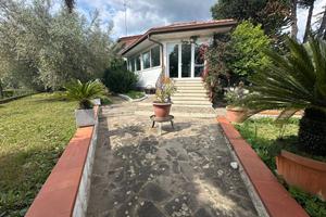 Villa di 100 m² con 4 locali a Lariano