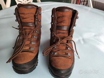 Scarponi AKU GTX da Trekking n.39 semi nuovi