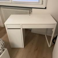 Scrivania in legno e ferro