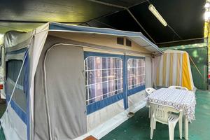 Roulotte Adria con veranda e cucinotto