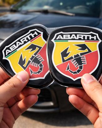 coppia stemma Abarth cofano macchina Fiat 