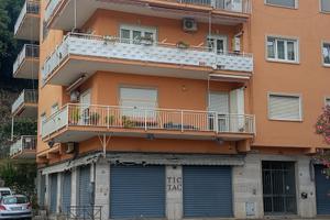 4 locali 2 bagni 2 ripostigli mq 125 CASSINO