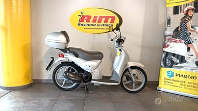 Aprilia Scarabeo 100