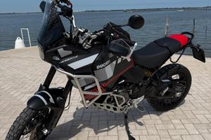 Ducati desertx