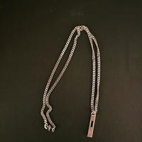 collana Gucci ciondolo G