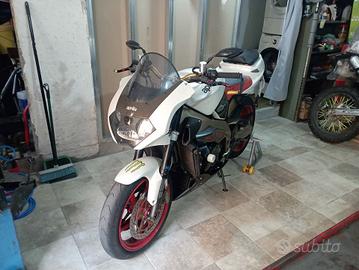 Aprilia Tuono 1000cc 2004