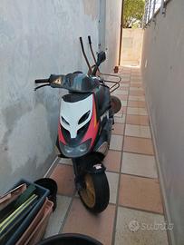Aprilia sr di tech