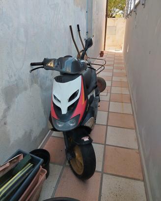 Aprilia sr di tech