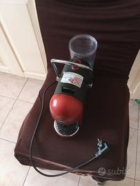 Macchina caffè LAVAZZA A MODO MIO consegna