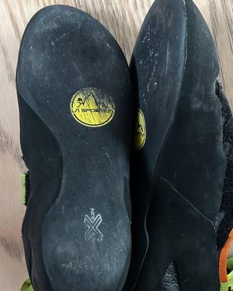 Scarpe arrampicata
