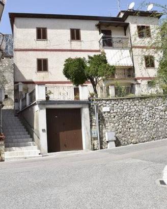 Casa indipendente di 151 m² con più di 5 locali e 