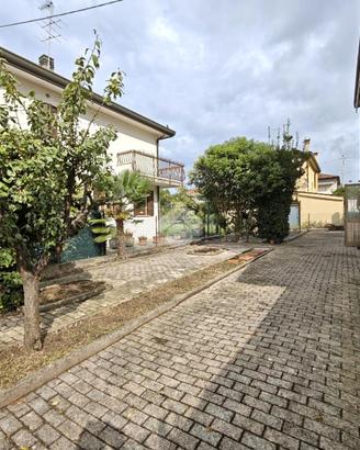 PORZIONE DI BIFAMILIARE A VENEZIA