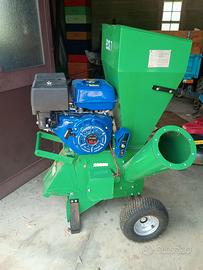 Biotrituratore/Cippatore a motore