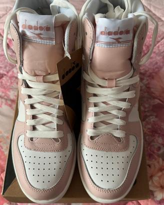 Sneakers Diadora nr 41 nuove con cartellino