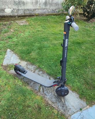 Monopattino Ninebot Segway Serie E – COME NUOVO