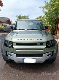 Land Rover Defender 110