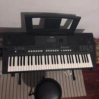 Tastiera Yamaha PSR-E433