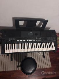 Tastiera Yamaha PSR-E433