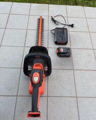 Taglia siepi Black and Decker