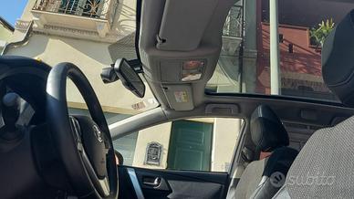 Auris Ibrida con batterie trazione elettrica nuove