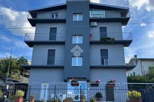 4 LOCALI A CASTELVETERE SUL CALORE