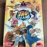 Tag Team - Gioco di Società Arcade & Deckbuilding