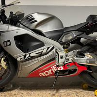 Aprilia RSV 1000 - 2005