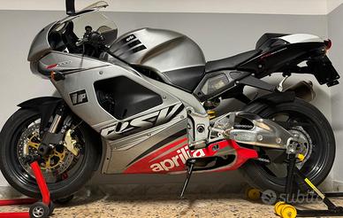 Aprilia RSV 1000 - 2005