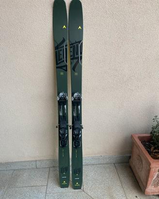 Sci Dynastar con attacco Atomic
