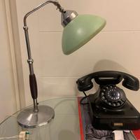 Lampada ministeriale  anni 40 paralume verde mela