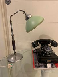 Lampada ministeriale  anni 40 paralume verde mela