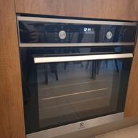 Forno Electrolux a vapore EOC5H40X