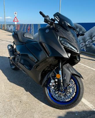 T-MAX 560