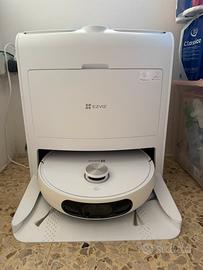 Robot EZVIZ aspirapolvere e lavapavimenti.