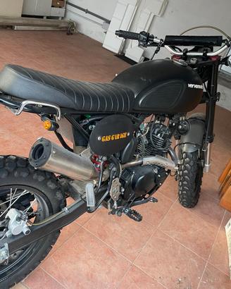 TRACKER 125 VERVEMOTO